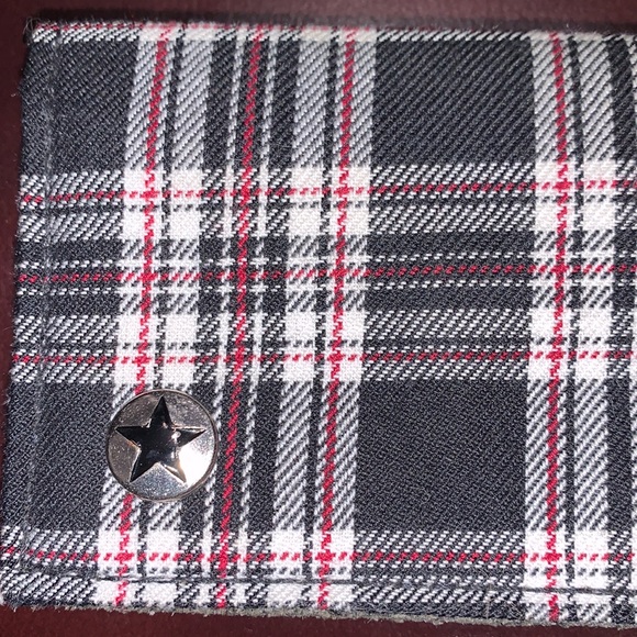 Plaid Trifold Wallet - Picture 2 of 10